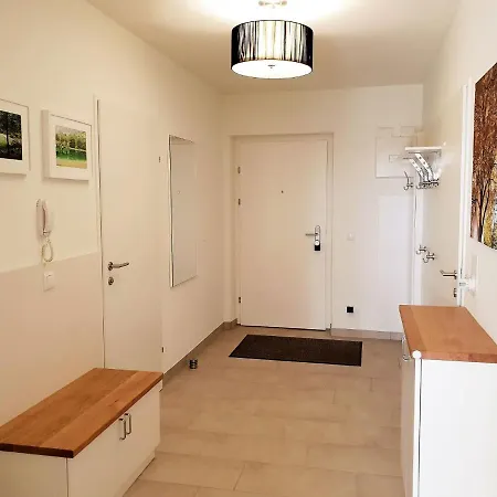 Modern In With Garden *